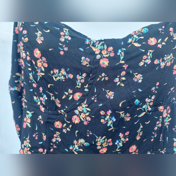 3/$10 NWT Wild Fable Midi Dress, jrs. Large, black floral - Picture 3 of 9